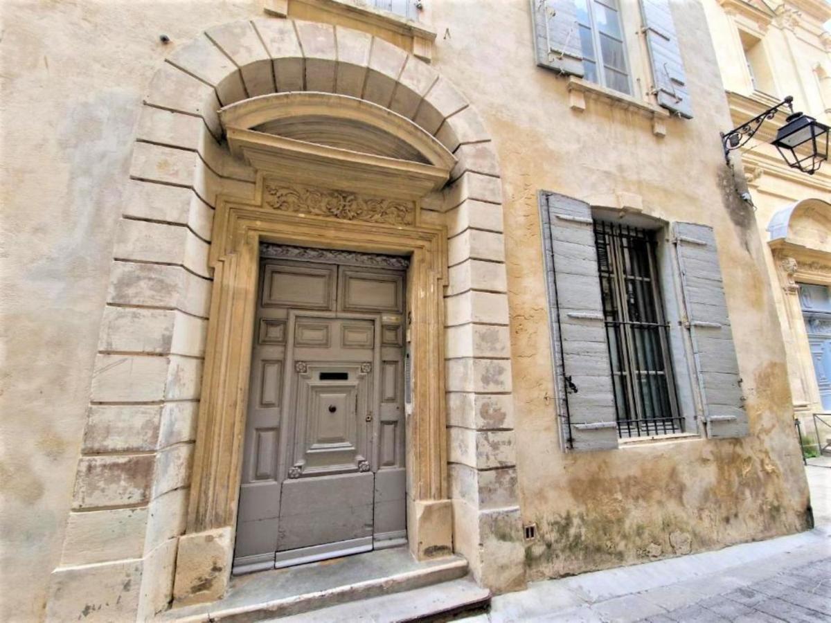 L'Appart De La Rue Balze Arles Exterior photo